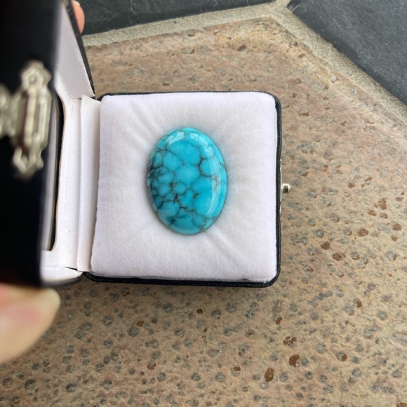 Natural Turquoise Kingman Stone 29.18 carats